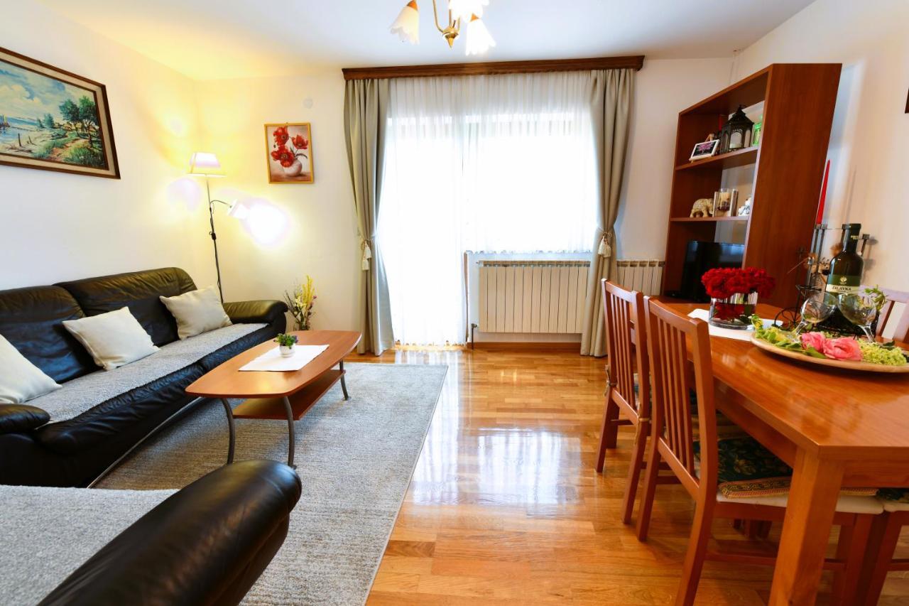 Apartment And Rooms Ivancica Selište Drežničko Exterior foto